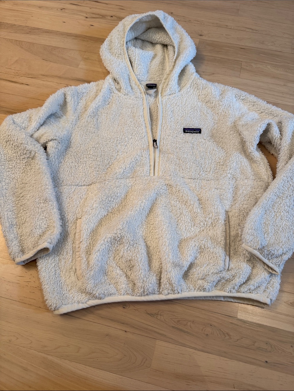 Patagonia Women's Los Gatos White Hooded Fleece Pullover Sweatshirt-L